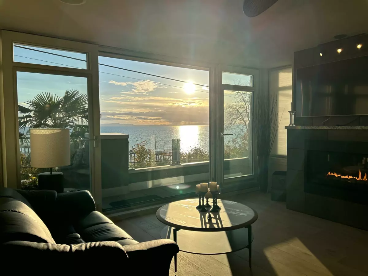 Outdoor Kitchen Photo of 101 15097 Marine Drive, White Rock, BC