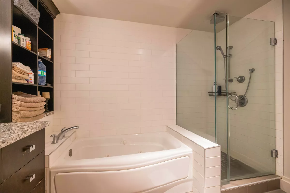 Staircase Photo of 101 15097 Marine Drive, White Rock, BC