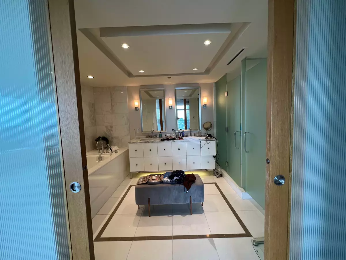 Bedroom 3 Photo of 4601 667 Howe Street, Vancouver, BC