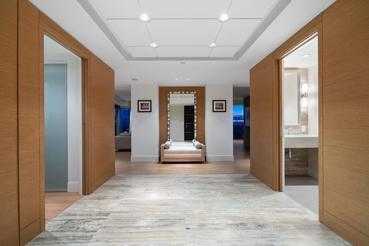 Exterior Rear Photo of 4601 667 Howe Street, Vancouver, BC