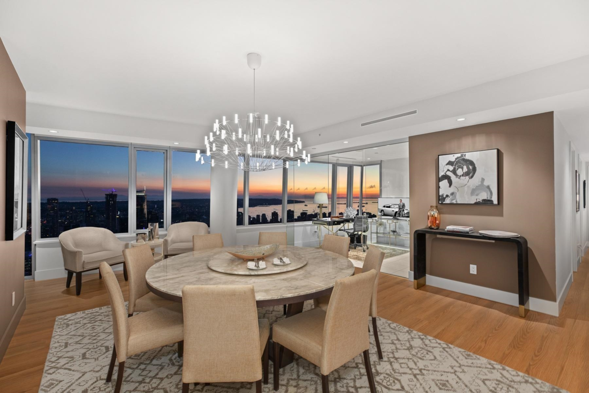 Living Room Photo of 4601 667 Howe Street, Vancouver, BC