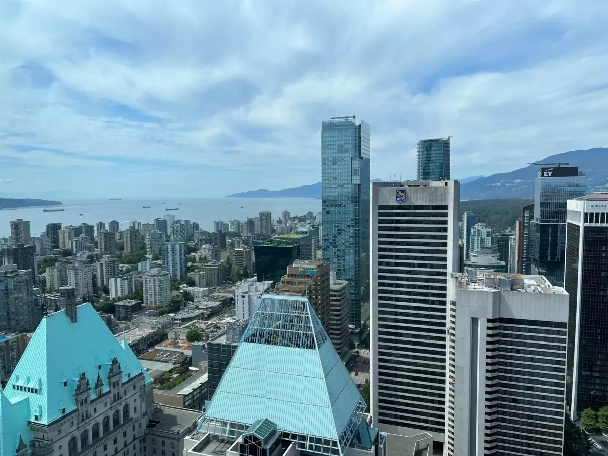 Powder Room Photo of 4601 667 Howe Street, Vancouver, BC