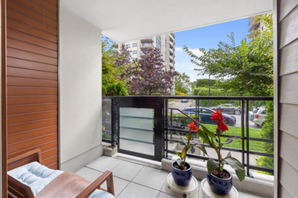 TH1 128 E 8th Street, North Vancouver, BC, North Vancouver — Townhouse for sale