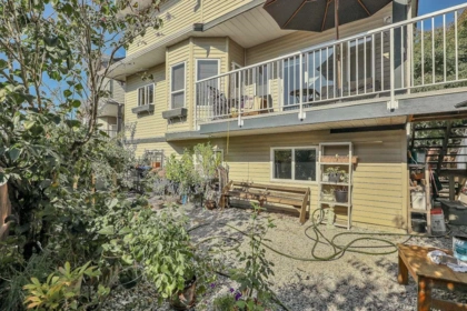 Front Yard Photo of 20526 66a Avenue, Langley, BC