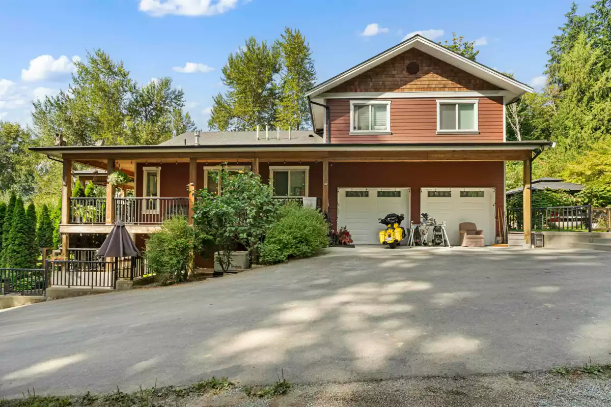 Dining Area Photo of 30957 Gunn Avenue, Mission, BC