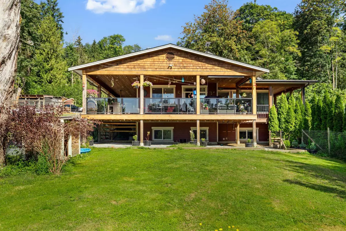 Kitchen Photo of 30957 Gunn Avenue, Mission, BC