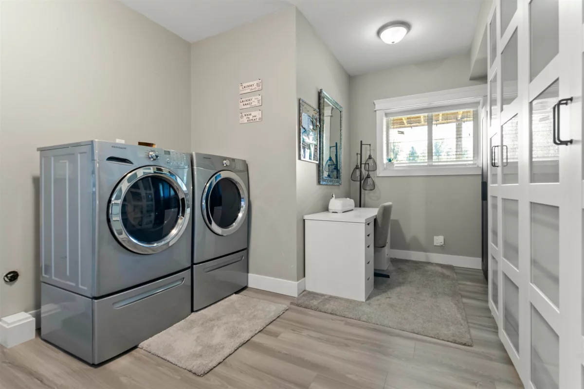 Swimming Pool Photo of 30957 Gunn Avenue, Mission, BC