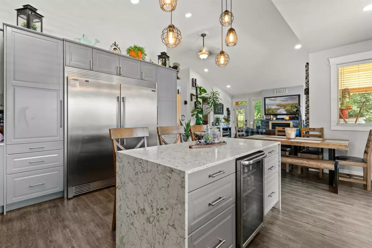 Walk-In Closet Photo of 30957 Gunn Avenue, Mission, BC