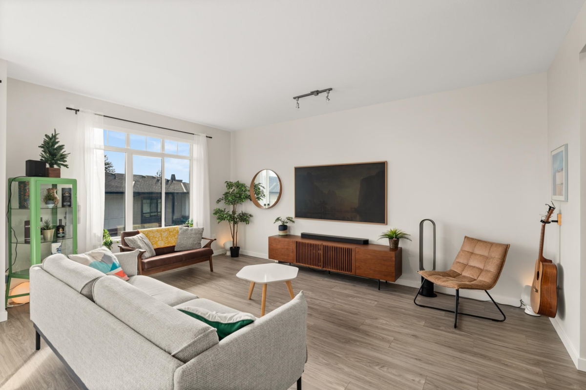 Dining Area Photo of 130 1360 Mitchell Street, Coquitlam, BC