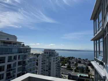 1807 15152 Russell Avenue, White Rock, BC, White Rock — Apartment/Condo for sale