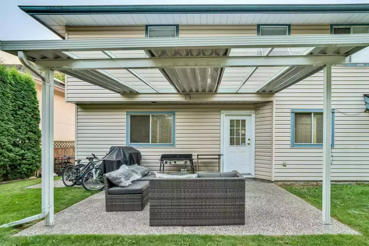 Breakfast Nook Photo of 8662 141b Street, Surrey, BC