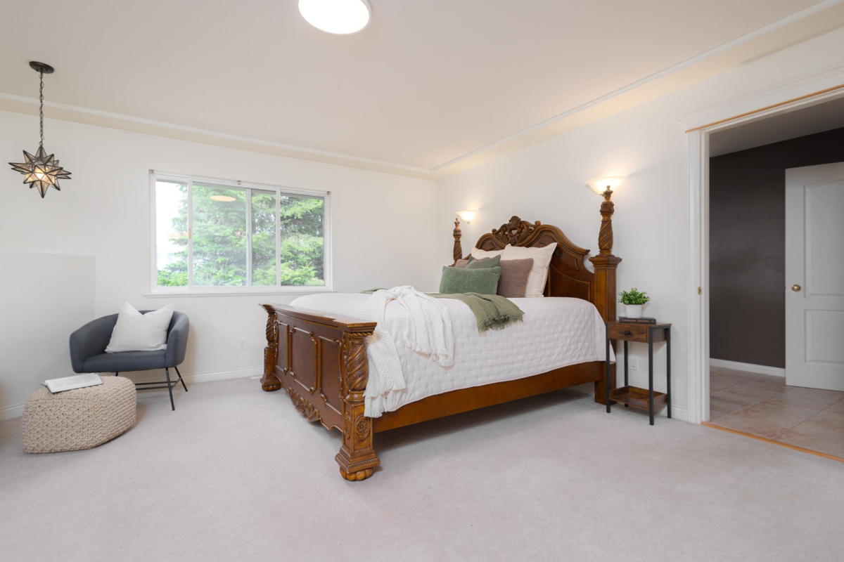 Powder Room Photo of 19709 Joyner Place, Pitt Meadows, BC