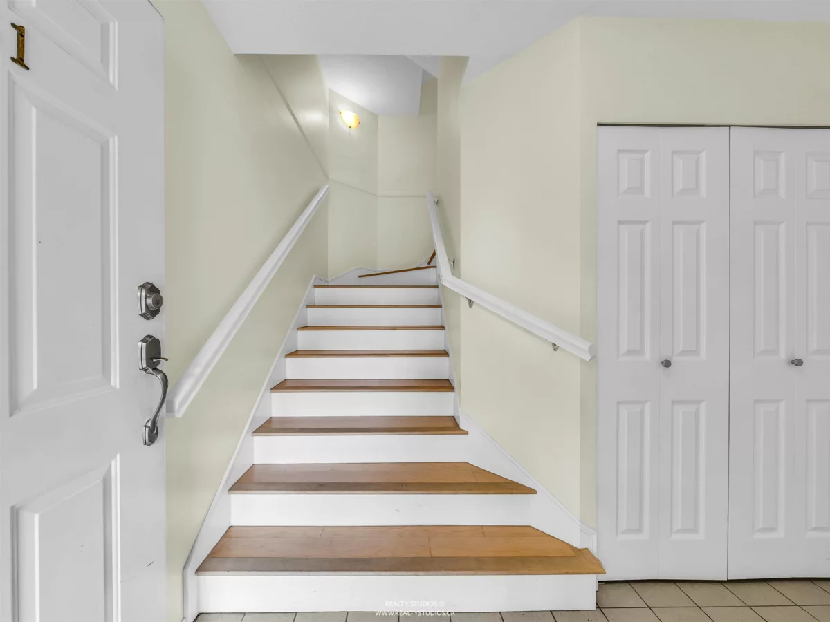 Backyard Photo of 3461 Amberly Place, Vancouver, BC