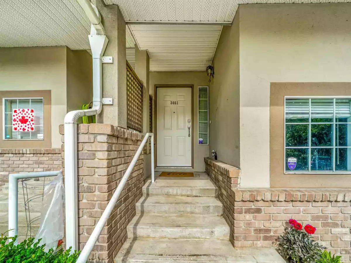 Outdoor Deck Photo of 3461 Amberly Place, Vancouver, BC