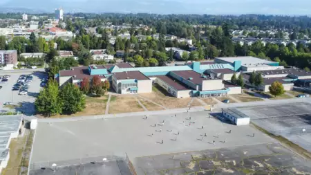 Community Amenities Photo (Clubhouse) of 47 15353 100 Avenue, Surrey, BC