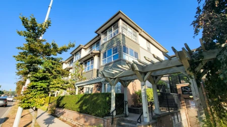 47 15353 100 Avenue, Surrey, BC, Guildford — 3 bed townhouse for sale
