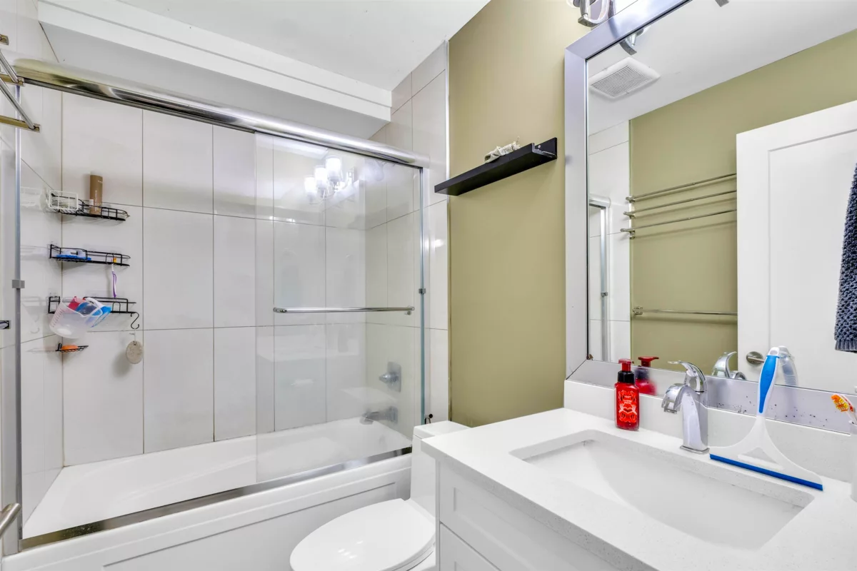 Hot Tub / Spa Photo of 11899 74b Avenue, Delta, BC