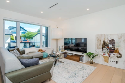Living Room Photo of 1 8182 Cartier Street, Vancouver, BC