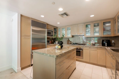 TH9 1650 Bayshore Drive, Vancouver, BC, Vancouver — Townhouse for sale