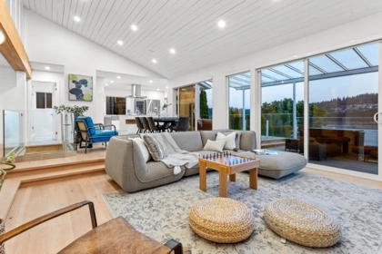 1122 Ioco Road, Port Moody, BC