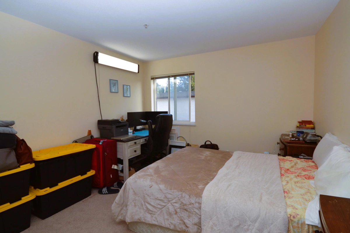 Bedroom 2 Photo of 202 31831 Peardonville Road, Abbotsford, BC