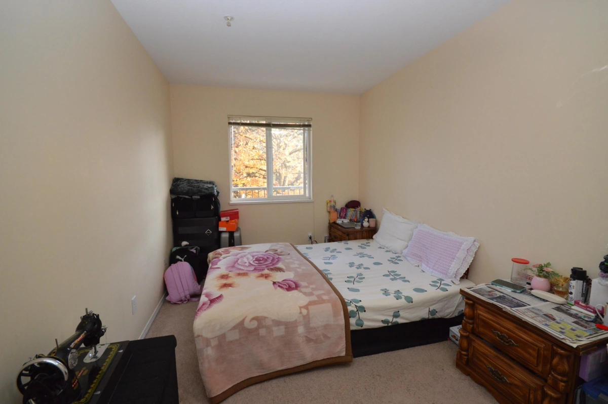 Guest Bathroom Photo of 202 31831 Peardonville Road, Abbotsford, BC