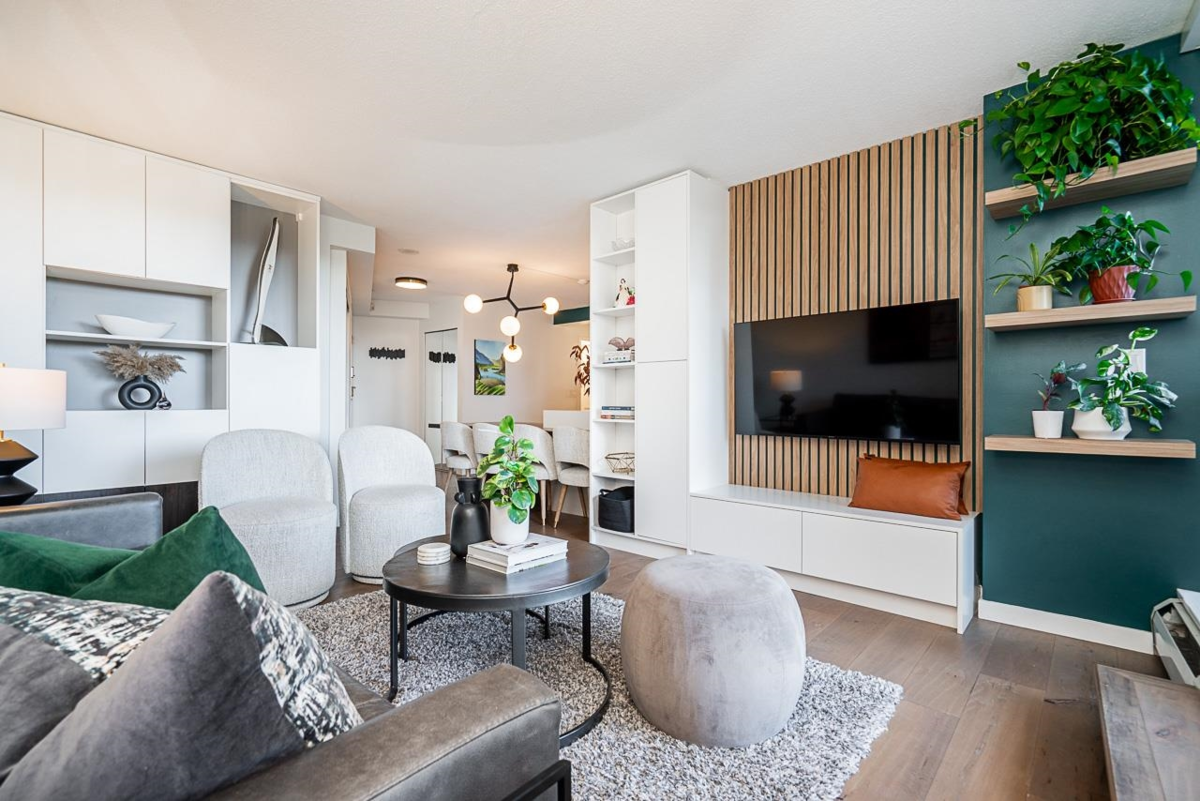 Kitchen Photo of 603 1318 Homer Street, Vancouver, BC