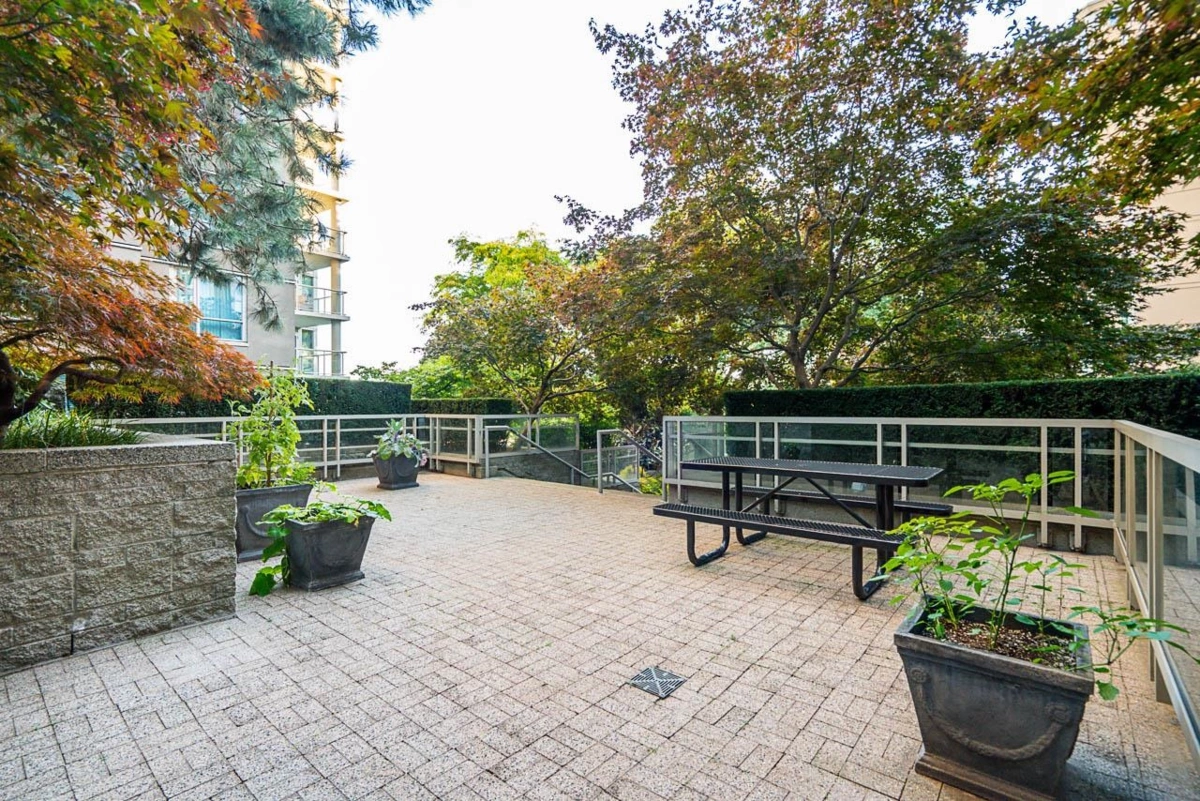 Outdoor Kitchen Photo of 603 1318 Homer Street, Vancouver, BC
