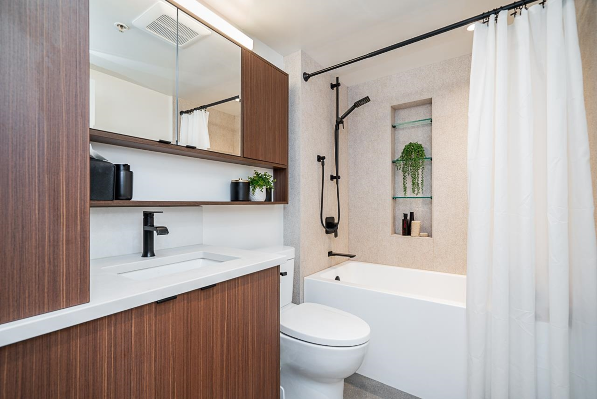 Powder Room Photo of 603 1318 Homer Street, Vancouver, BC