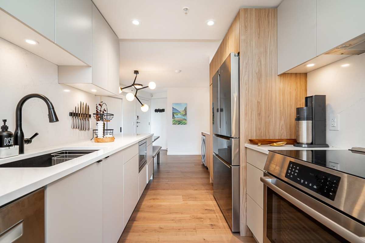 Walk-In Closet Photo of 603 1318 Homer Street, Vancouver, BC