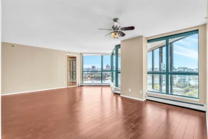 1802 289 Drake Street, Vancouver, BC, Vancouver — Apartment/Condo for sale