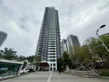805 9887 Whalley Boulevard, Surrey, BC, Surrey — Apartment/Condo for sale