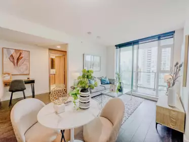 805 9887 Whalley Boulevard, Surrey, BC, Surrey — Apartment/Condo for sale