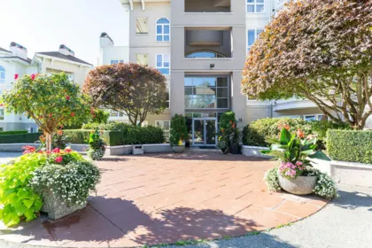 202 3172 Gladwin Road, Abbotsford, BC, Abbotsford — Apartment/Condo for sale