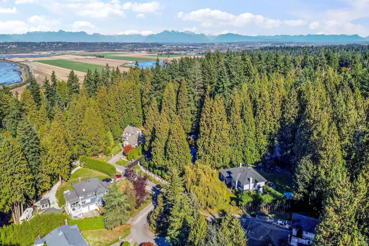 Fitness Center Photo Near 2842 130 Street, Surrey, BC