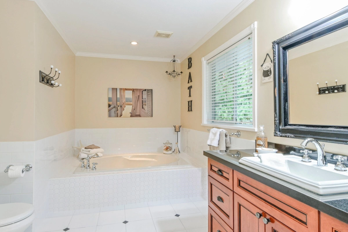 Hallway Photo of 2842 130 Street, Surrey, BC