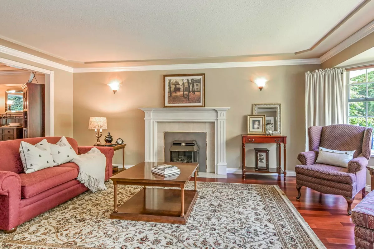 Living Room Photo of 2842 130 Street, Surrey, BC