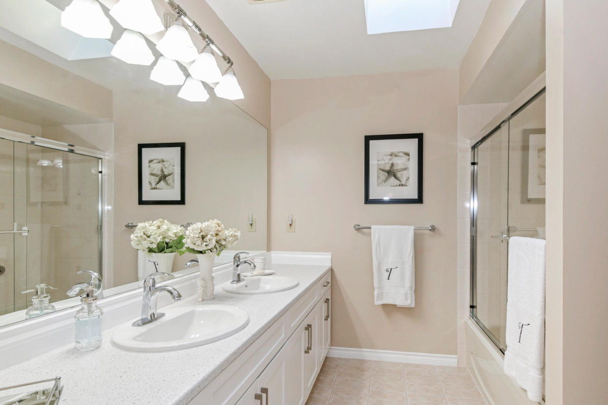 Outdoor Deck Photo of 2842 130 Street, Surrey, BC