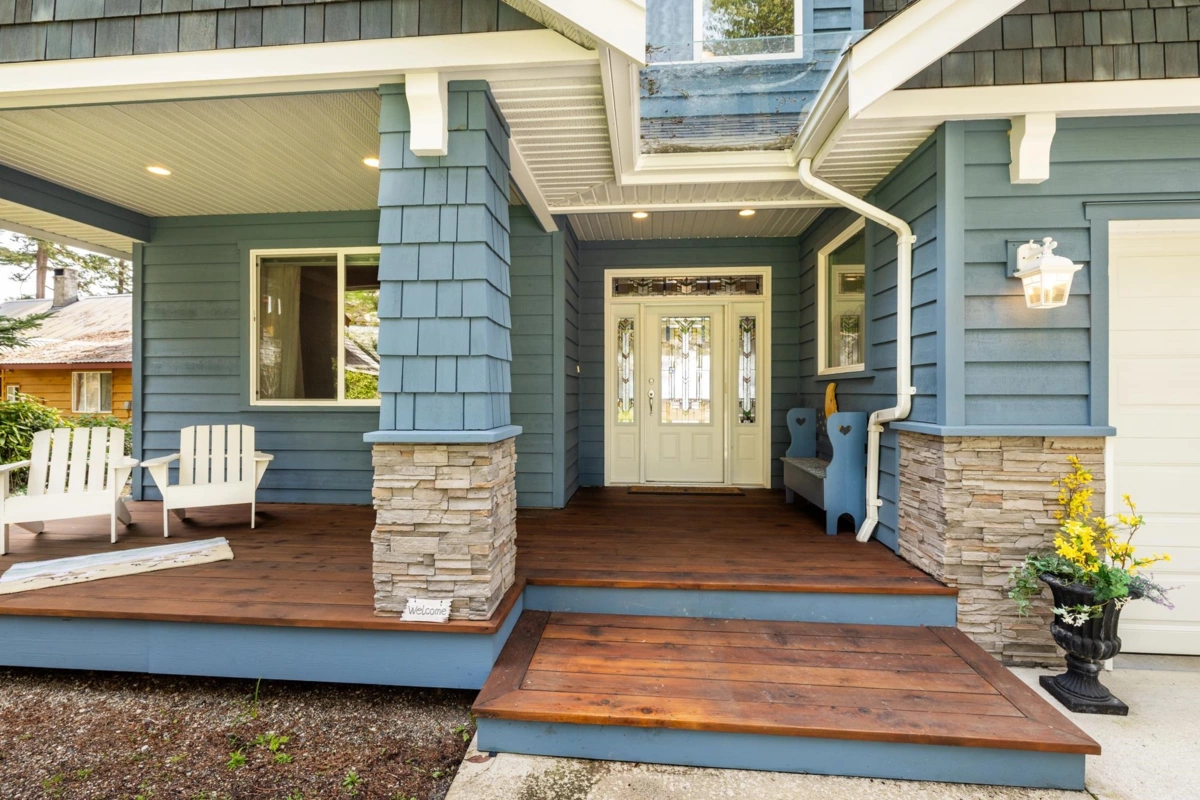 Exterior Rear Photo of 1537 Mccullough Road, Sechelt, BC