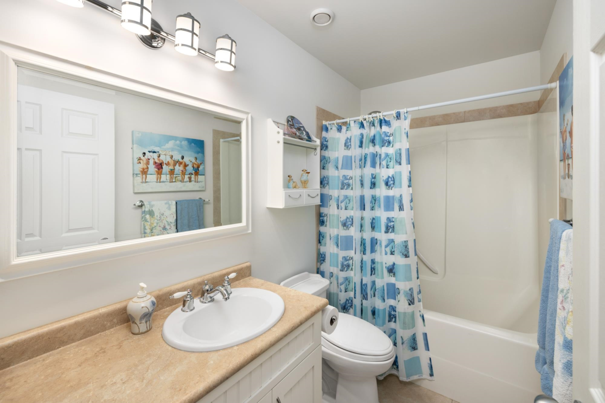 Outdoor Kitchen Photo of 1537 Mccullough Road, Sechelt, BC