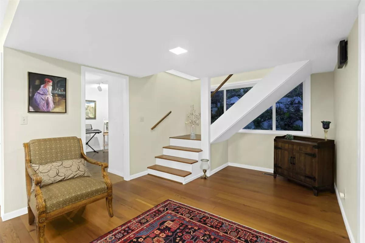 Bedroom 3 Photo of 1145 Millstream Road, West Vancouver, BC