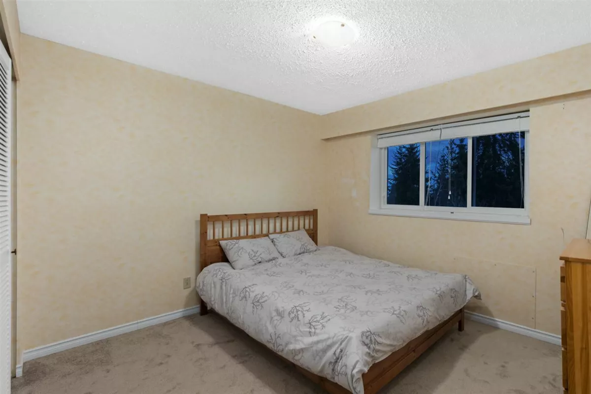 Front Yard Photo of 1145 Millstream Road, West Vancouver, BC