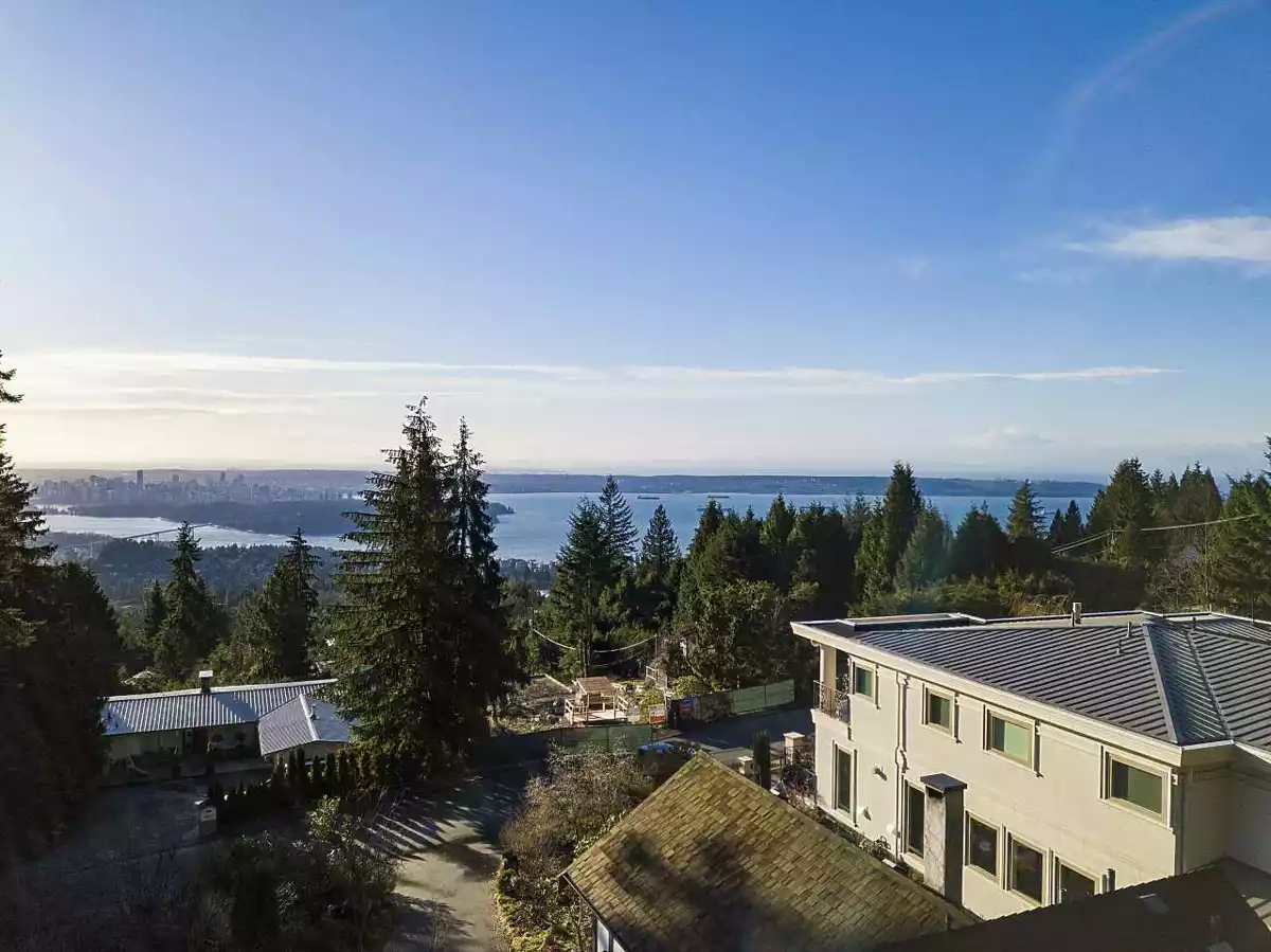 Living Room Photo of 1145 Millstream Road, West Vancouver, BC