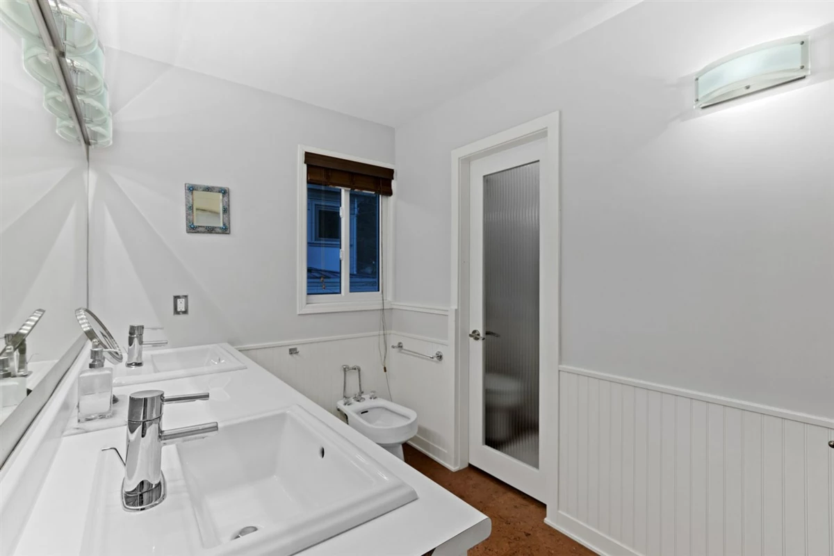 Outdoor Patio Photo of 1145 Millstream Road, West Vancouver, BC