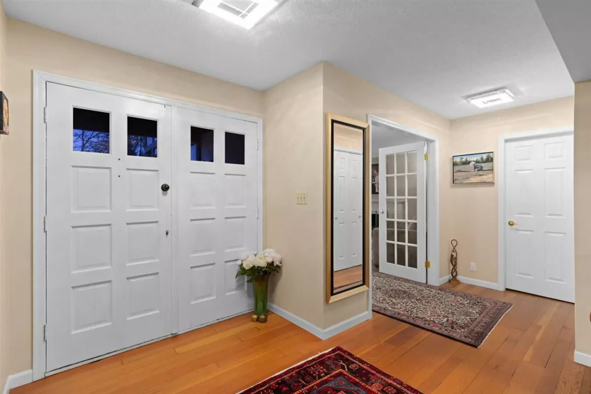 Primary Bedroom Photo of 1145 Millstream Road, West Vancouver, BC