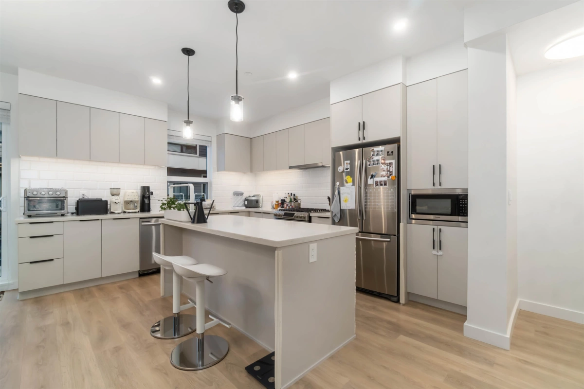 Breakfast Nook Photo of 505 3105 St George Street, Port Moody, BC