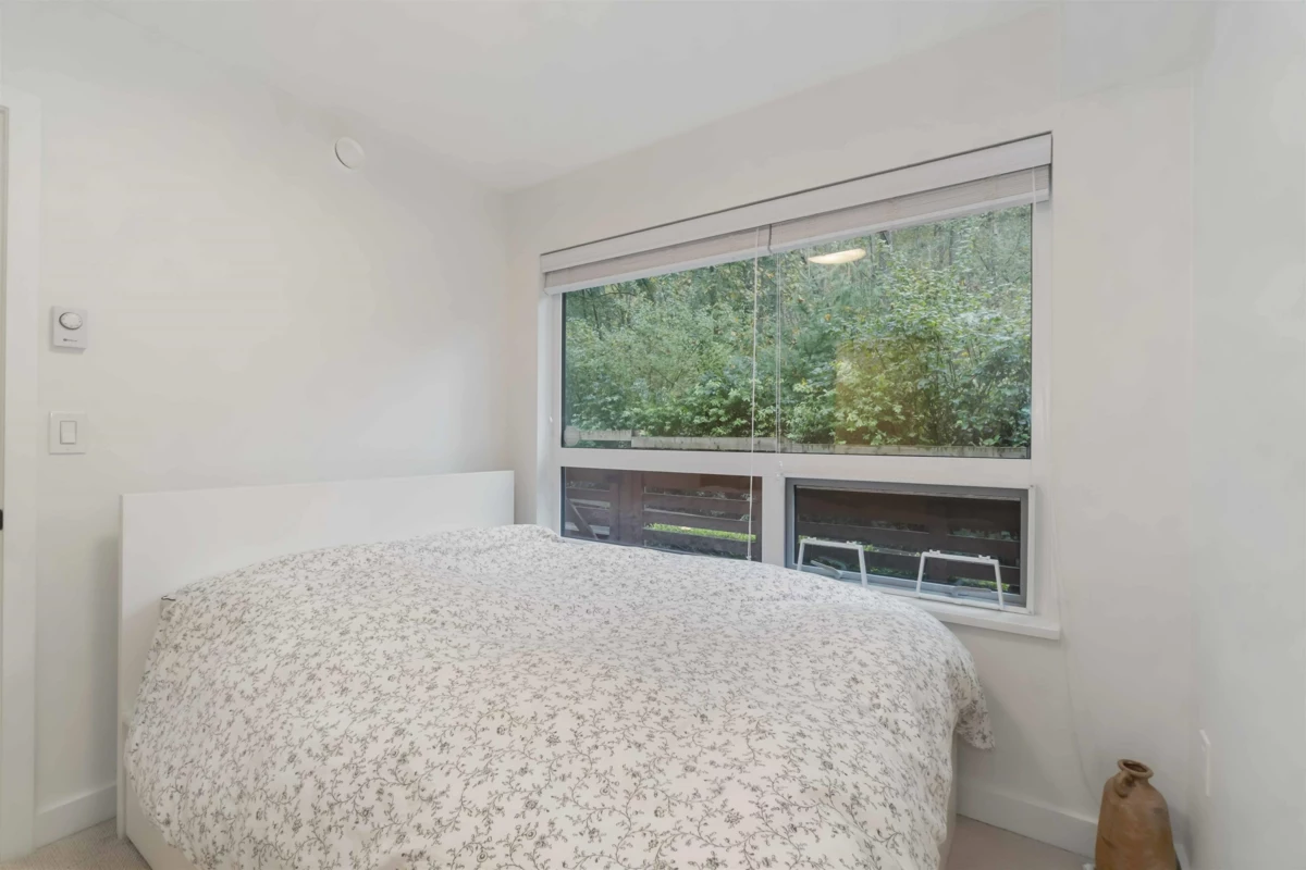 Dining Area Photo of 505 3105 St George Street, Port Moody, BC