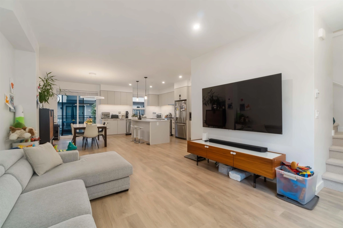 Pantry Photo of 505 3105 St George Street, Port Moody, BC