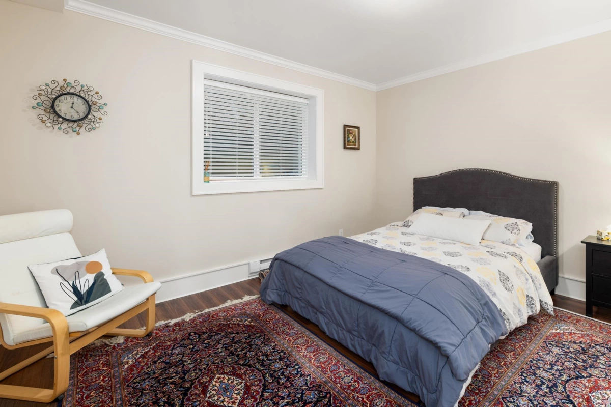 Backyard Photo of 2623 Lawson Avenue, West Vancouver, BC