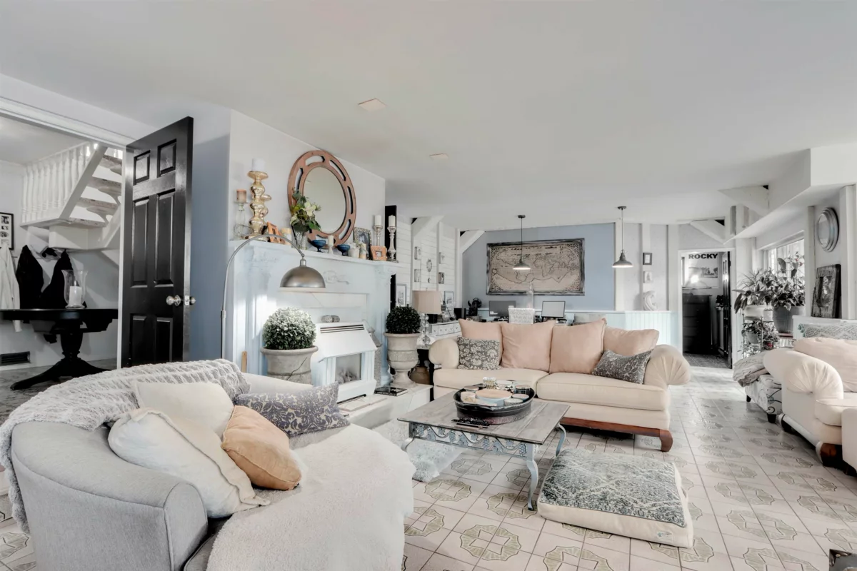 Garage Interior Photo of 8850 Delvista Drive, Delta, BC